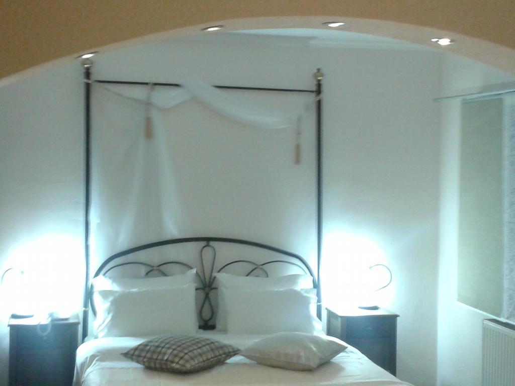 Hotel Dryalos Miléai الغرفة الصورة