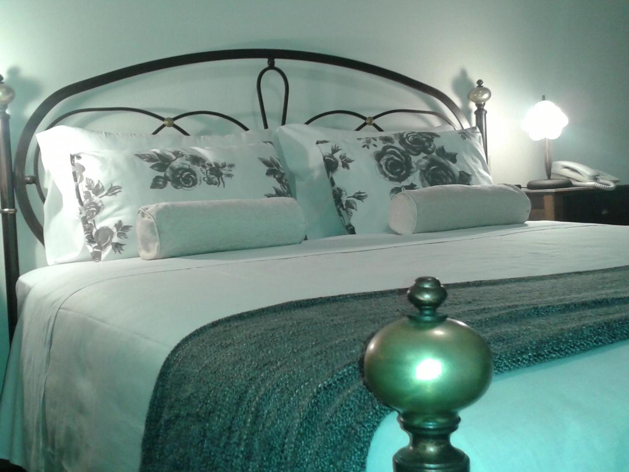 Hotel Dryalos Miléai الغرفة الصورة